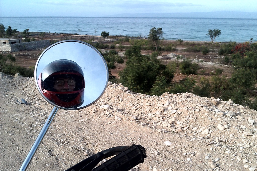 Wierd Rearview Mirror Photo